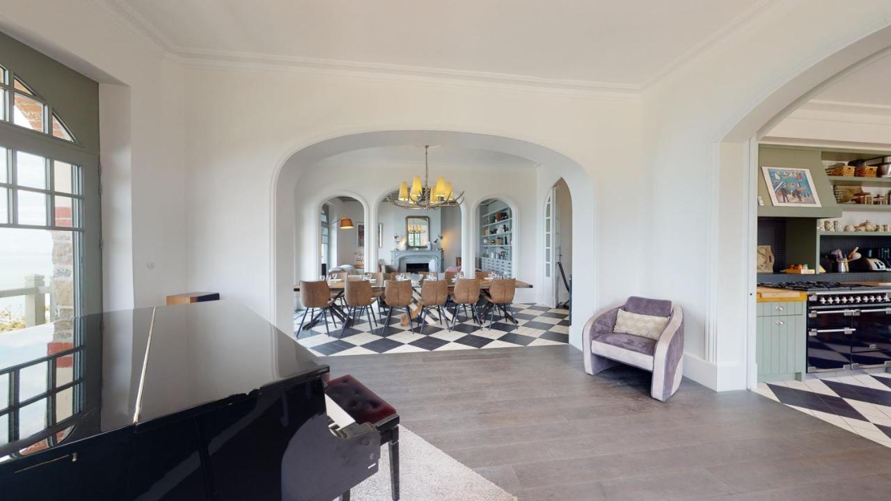 Les Roches Grises, Luxueuse Villa Face Mer, 4Etoiles, Spa Et Jardin Panoramique, Societe La Clef Decampグランビル エクステリア 写真