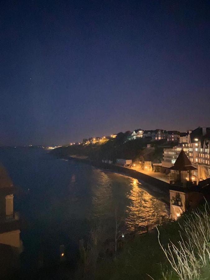 Les Roches Grises, Luxueuse Villa Face Mer, 4Etoiles, Spa Et Jardin Panoramique, Societe La Clef Decampグランビル エクステリア 写真