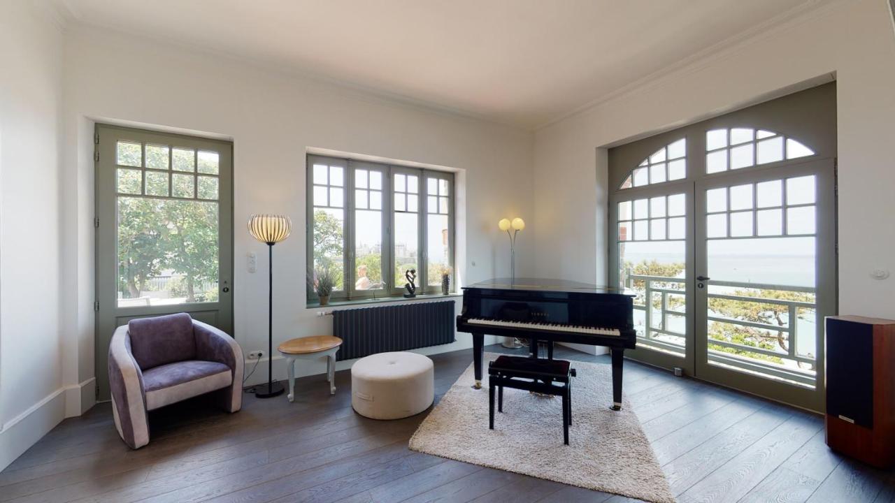 Les Roches Grises, Luxueuse Villa Face Mer, 4Etoiles, Spa Et Jardin Panoramique, Societe La Clef Decampグランビル エクステリア 写真