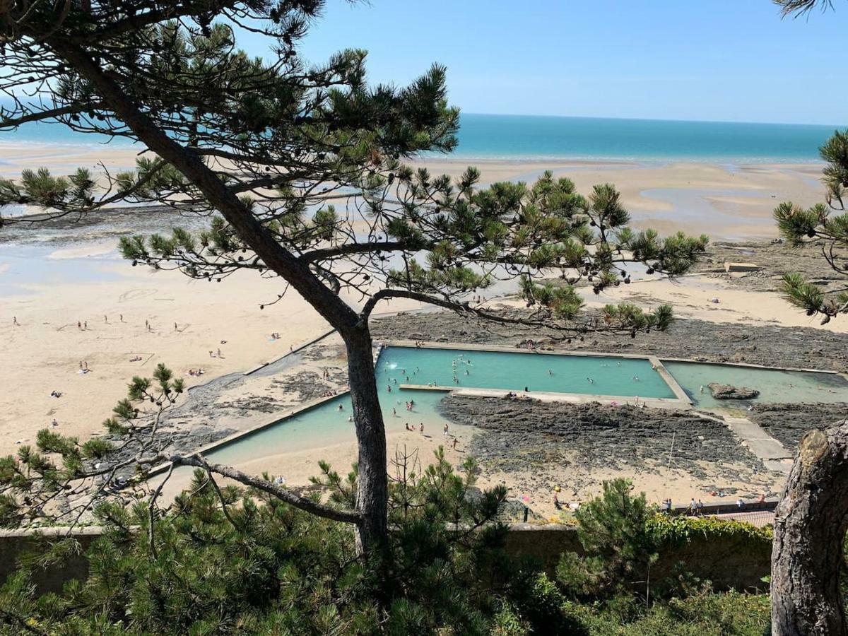 Les Roches Grises, Luxueuse Villa Face Mer, 4Etoiles, Spa Et Jardin Panoramique, Societe La Clef Decampグランビル エクステリア 写真